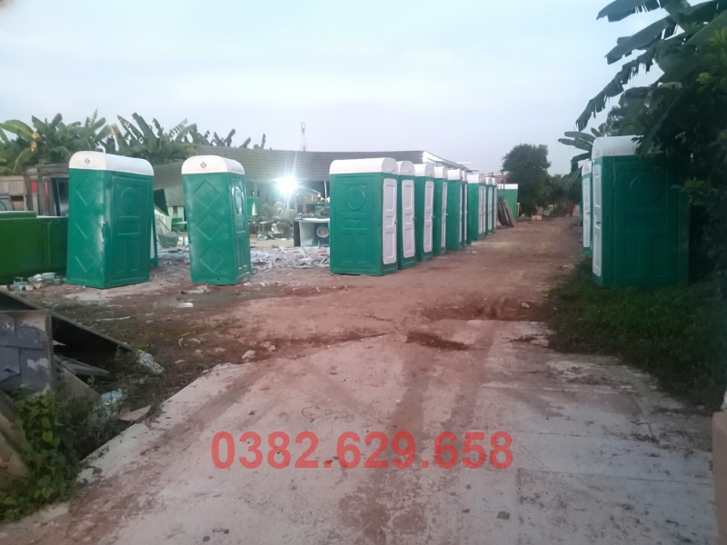 gia-thue-nha-ve-sinh-di-dong-tai-cam-pha-quang-ninh