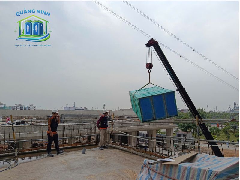 nha-ve-sinh-di-dong-quang-ninh-2